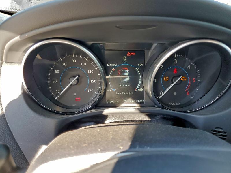 Фото 9 - JAGUAR XE