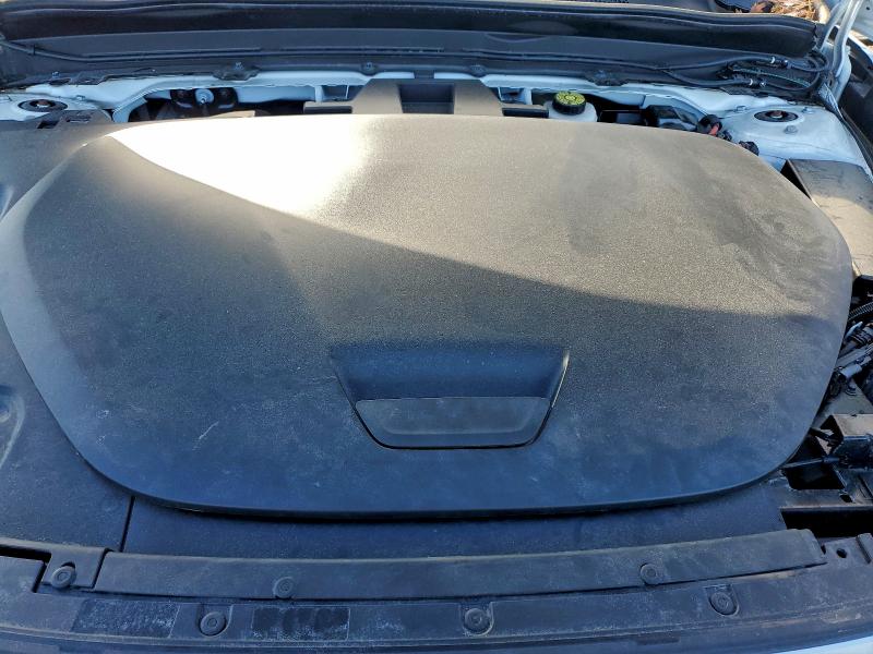 Фото 12 - VOLVO XC40