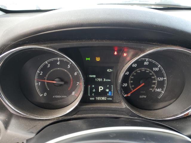 Фото 9 - MITSUBISHI OUTLANDER