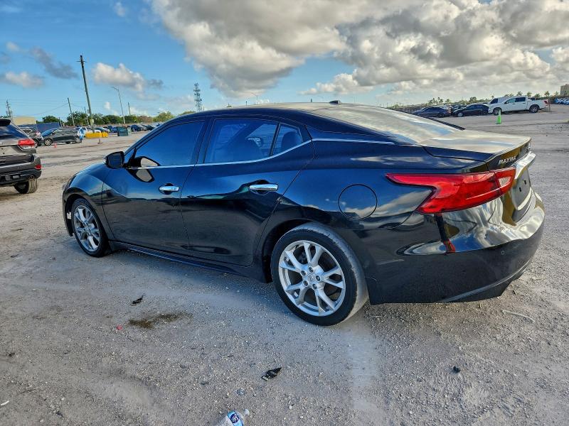 Фото 2 - NISSAN MAXIMA