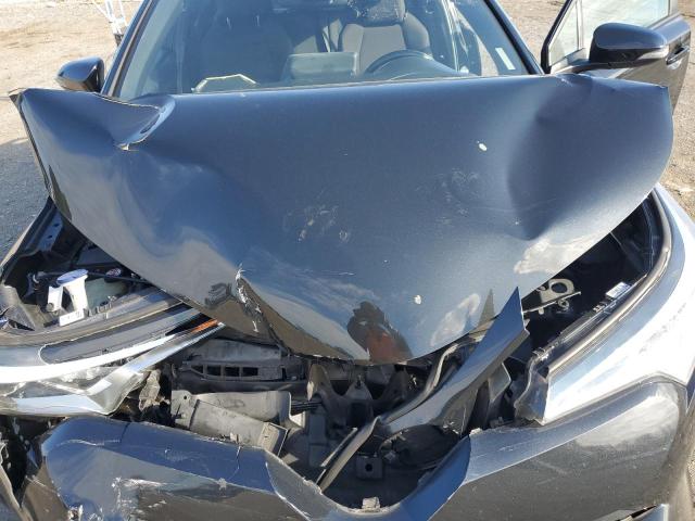 Фото 12 - TOYOTA C-HR