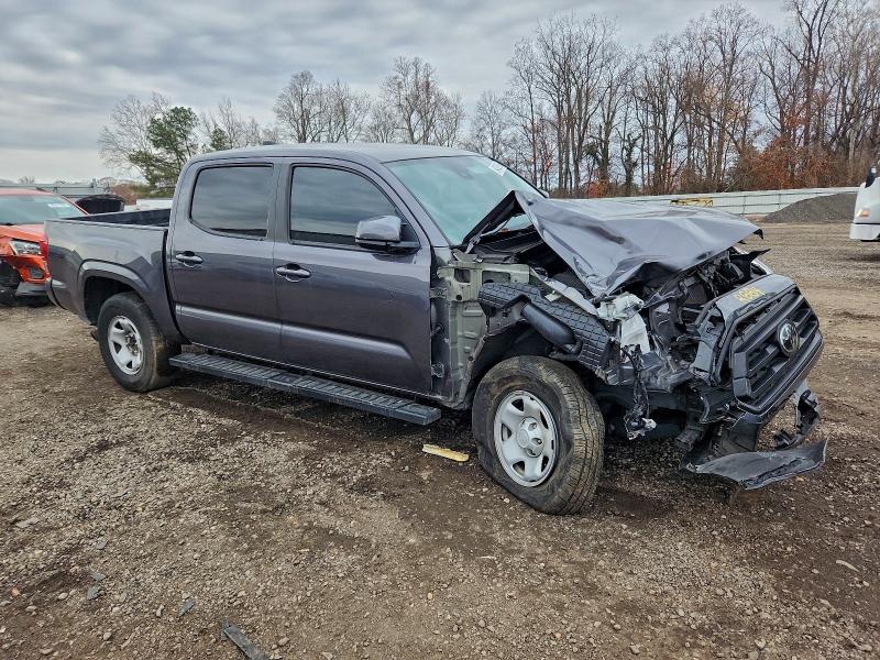 Фото 4 - TOYOTA TACOMA