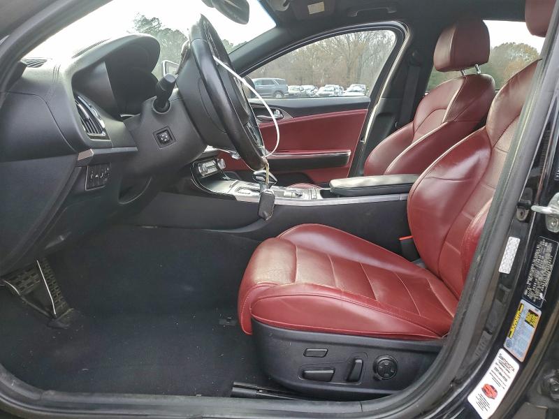 Фото 7 - KIA STINGER