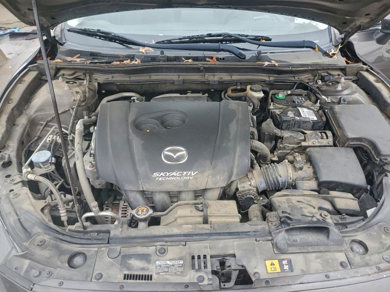 Фото 11 - MAZDA 3