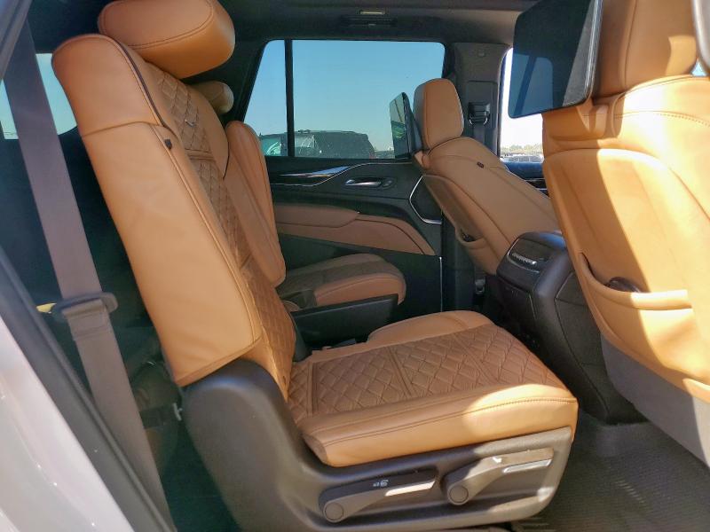 Фото 10 - CADILLAC ESCALADE
