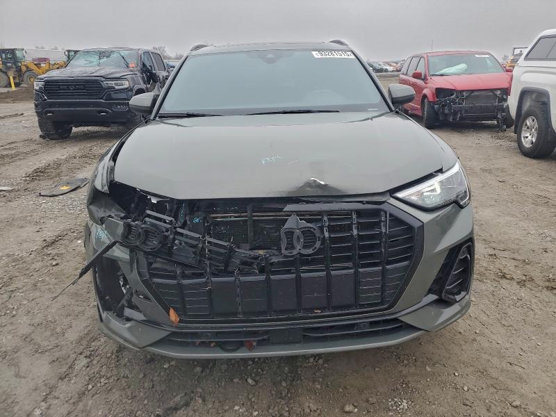 Фото 5 - AUDI Q3