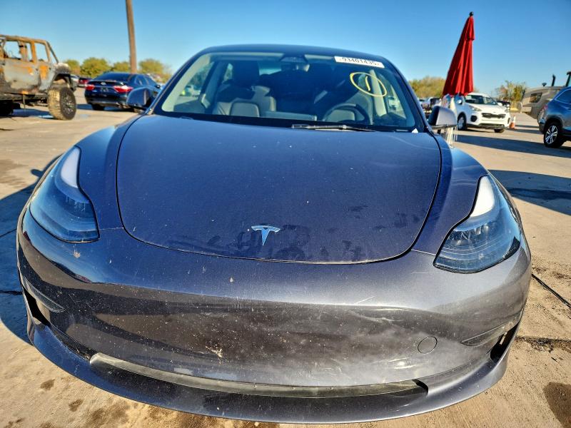 Фото 5 - TESLA MODEL 3