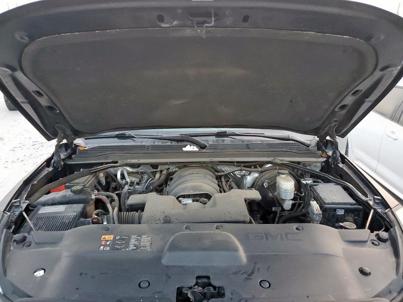 Фото 12 - GMC YUKON