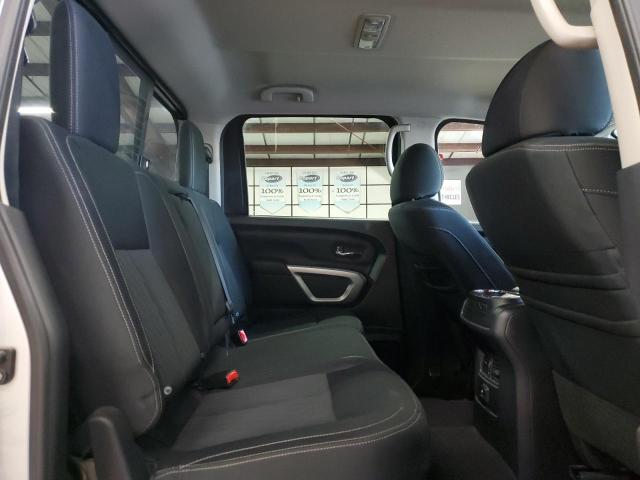 Фото 10 - NISSAN TITAN