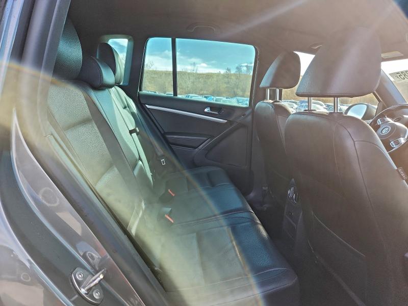 Фото 11 - VOLKSWAGEN TIGUAN