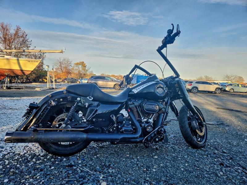 HARLEY-DAVIDSON FL 2024