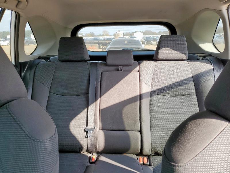 Фото 10 - TOYOTA RAV4