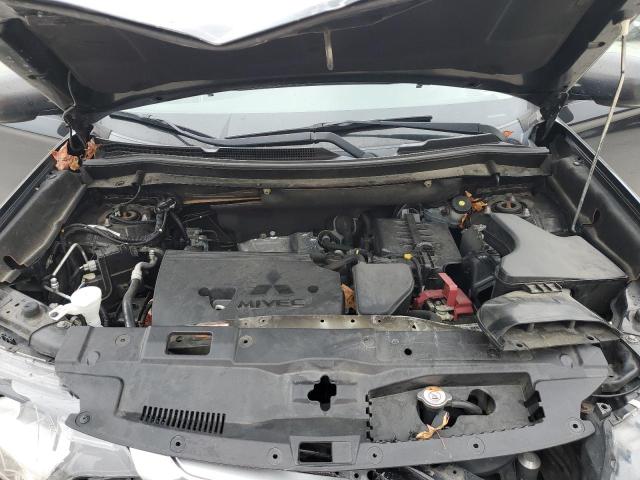 Фото 12 - MITSUBISHI OUTLANDER