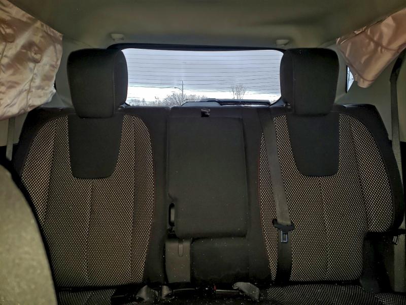 Фото 10 - CHEVROLET EQUINOX