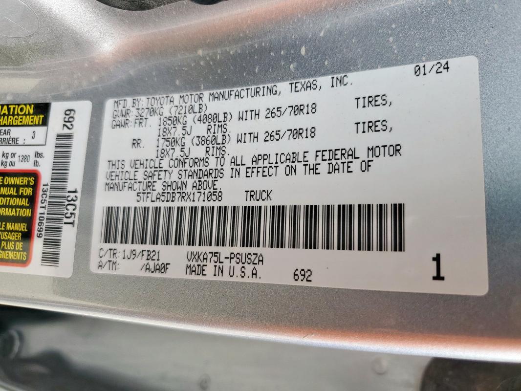 Фото 12 - TOYOTA TUNDRA