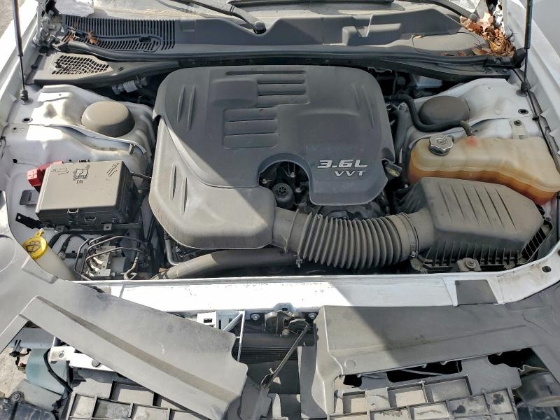 Фото 11 - DODGE CHALLENGER