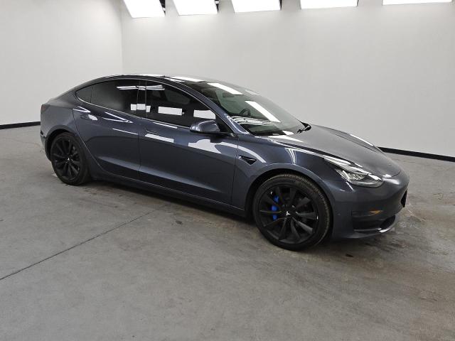 Фото 4 - TESLA MODEL 3