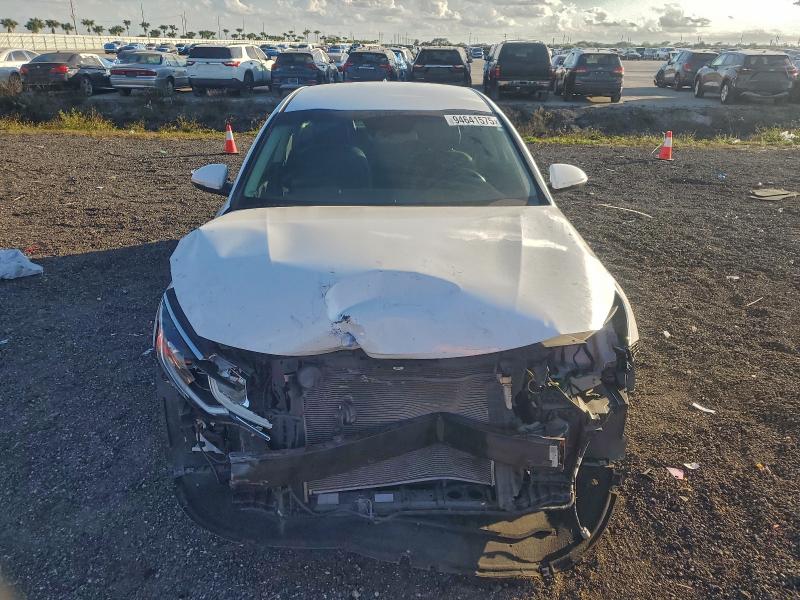 Фото 5 - KIA OPTIMA