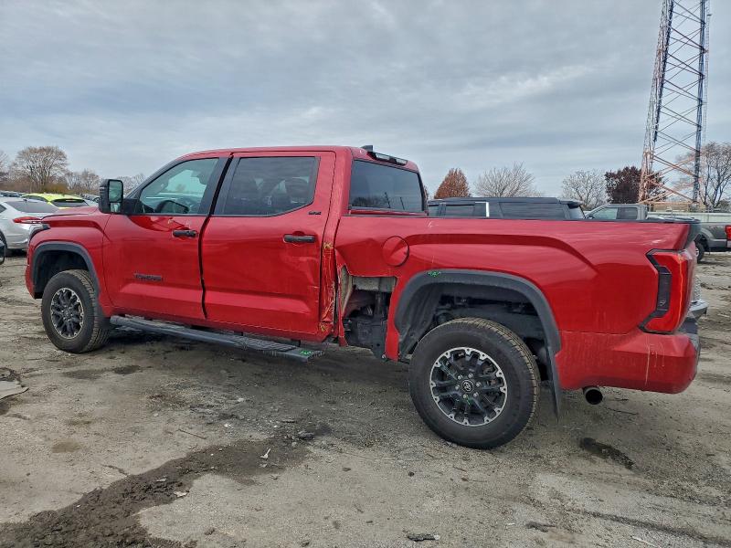 Фото 2 - TOYOTA TUNDRA