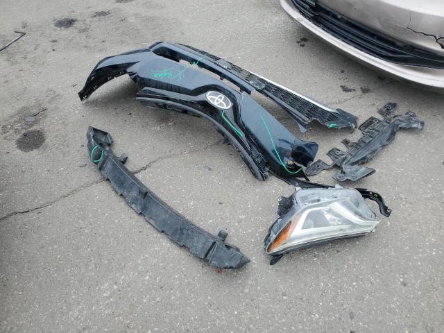 Фото 12 - TOYOTA RAV4