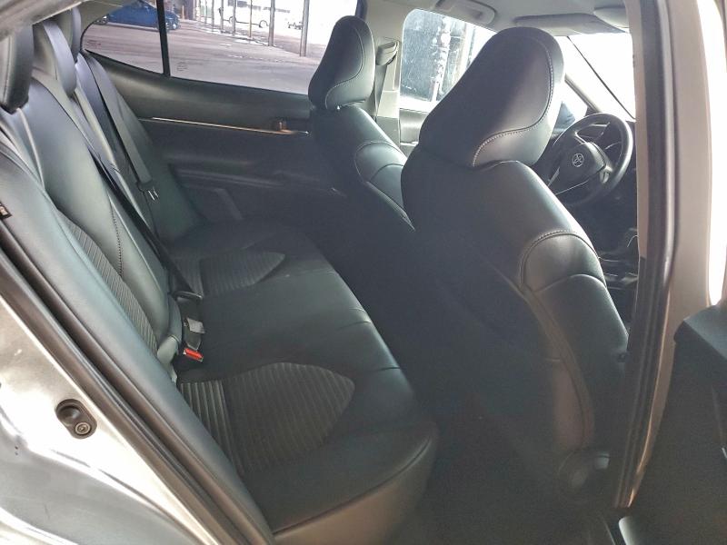 Фото 10 - TOYOTA CAMRY