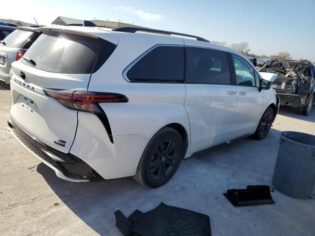 Фото 3 - TOYOTA SIENNA