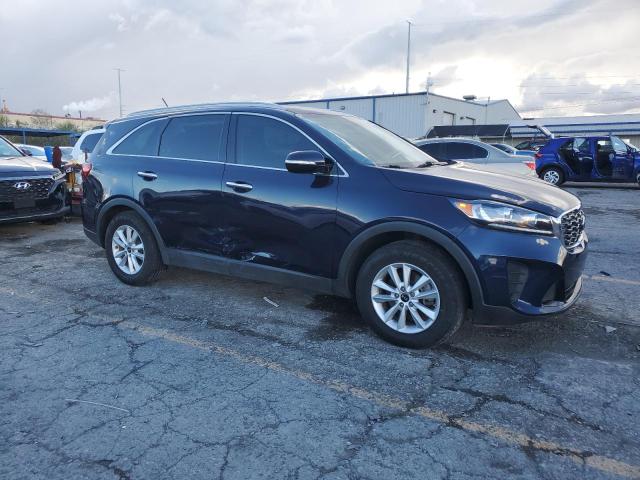 Фото 4 - KIA SORENTO