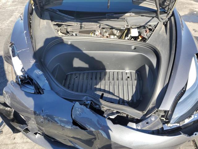 Фото 11 - TESLA MODEL 3