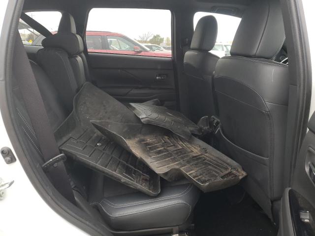 Фото 11 - MITSUBISHI OUTLANDER