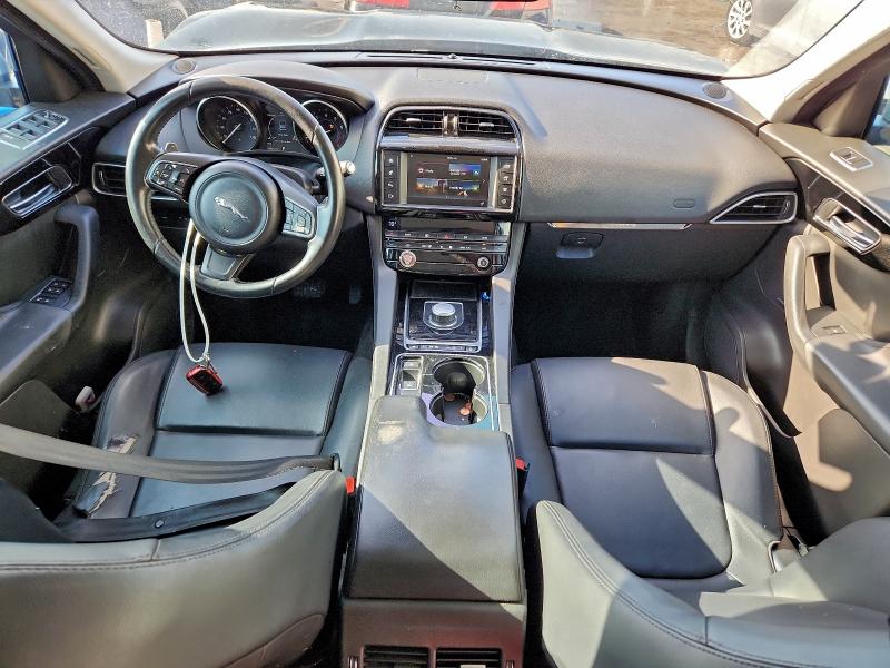 Фото 8 - JAGUAR F-PACE