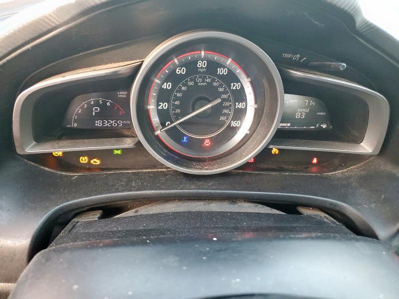 Фото 9 - MAZDA 3