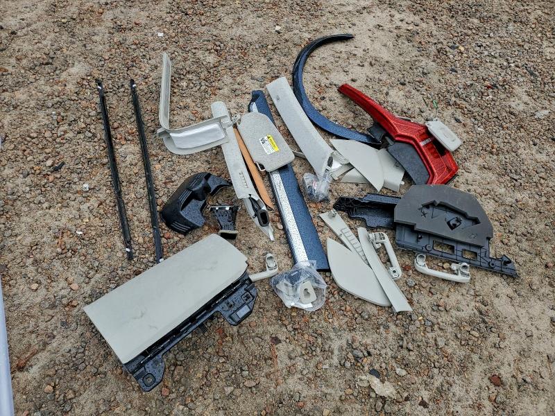 VOLVO XC90 T8 RE 2021 VIN YV4BR0CK1M1741878