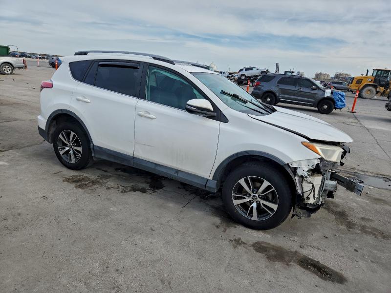 Фото 4 - TOYOTA RAV4