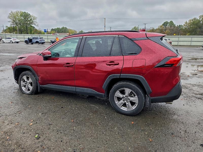 Фото 2 - TOYOTA RAV4