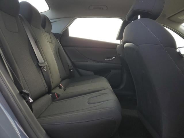 Фото 10 - HYUNDAI ELANTRA