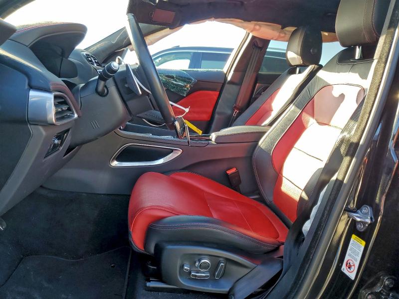 Фото 7 - JAGUAR F-PACE