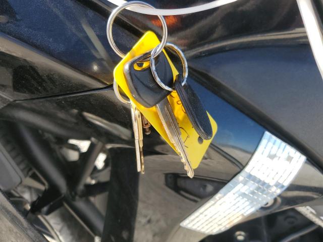 HONDA CBR CYCLE 2013