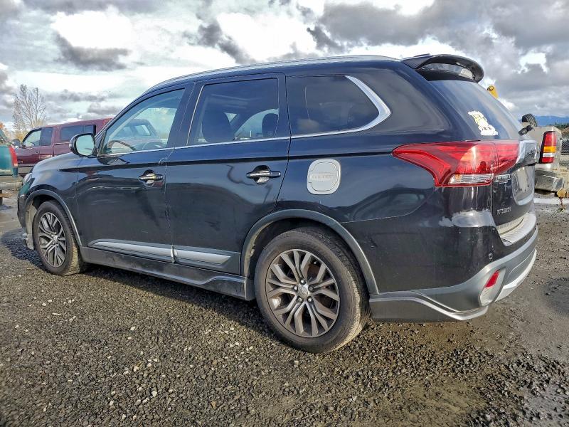 Фото 2 - MITSUBISHI OUTLANDER