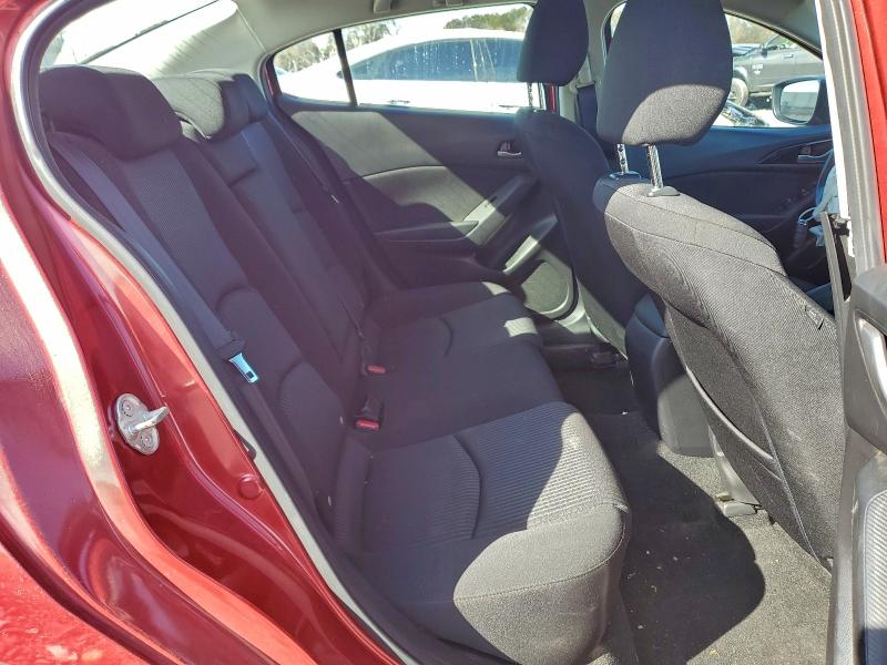 Фото 10 - MAZDA 3