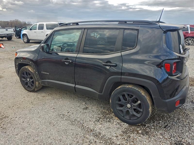 Фото 2 - JEEP RENEGADE