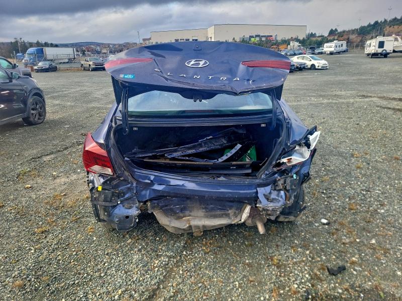 Фото 6 - HYUNDAI ELANTRA