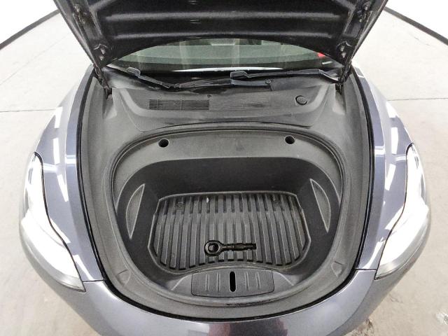 Фото 11 - TESLA MODEL 3