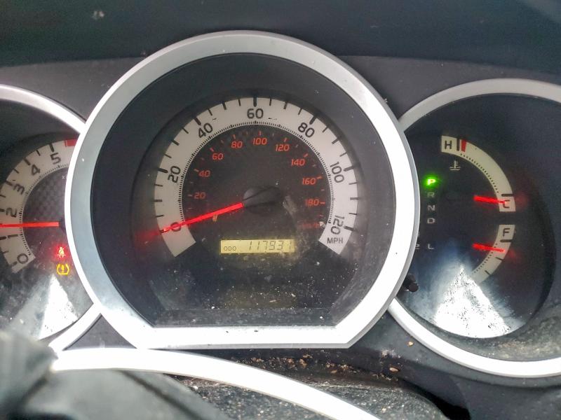 Фото 9 - TOYOTA TACOMA