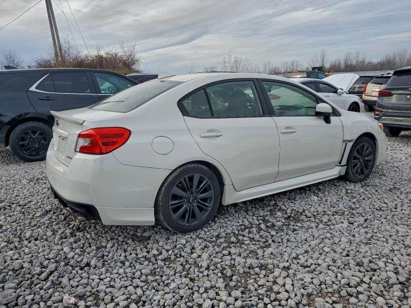 Фото 3 - SUBARU WRX