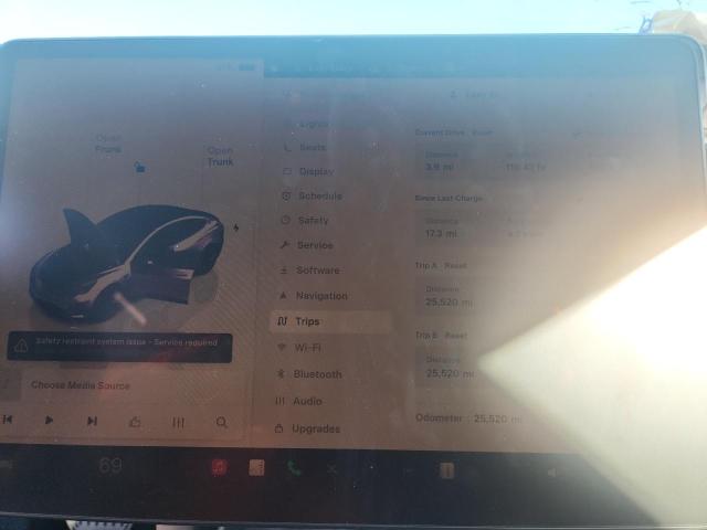 Фото 9 - TESLA MODEL 3