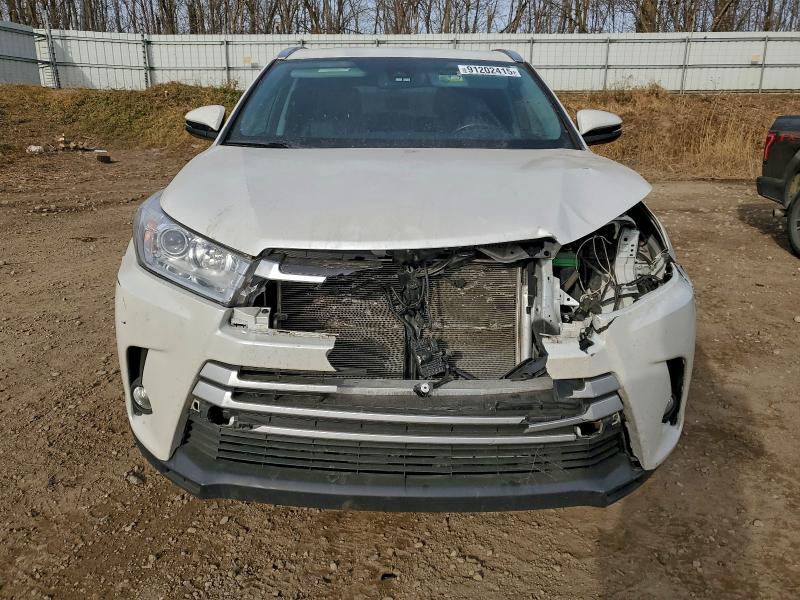 Фото 5 - TOYOTA HIGHLANDER