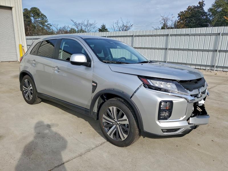 Фото 4 - MITSUBISHI OUTLANDER