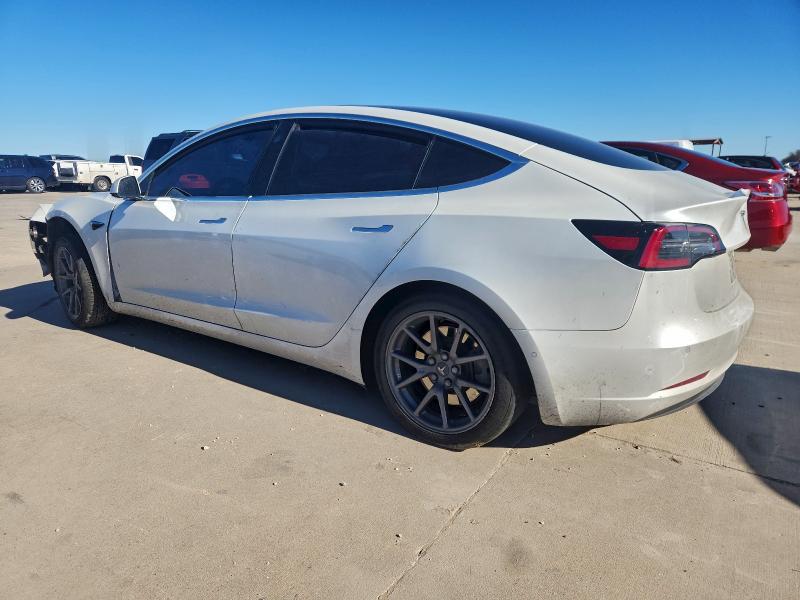 Фото 2 - TESLA MODEL 3