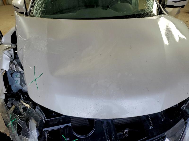 Фото 12 - NISSAN ROGUE