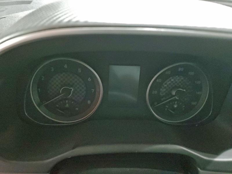 Фото 9 - HYUNDAI ELANTRA